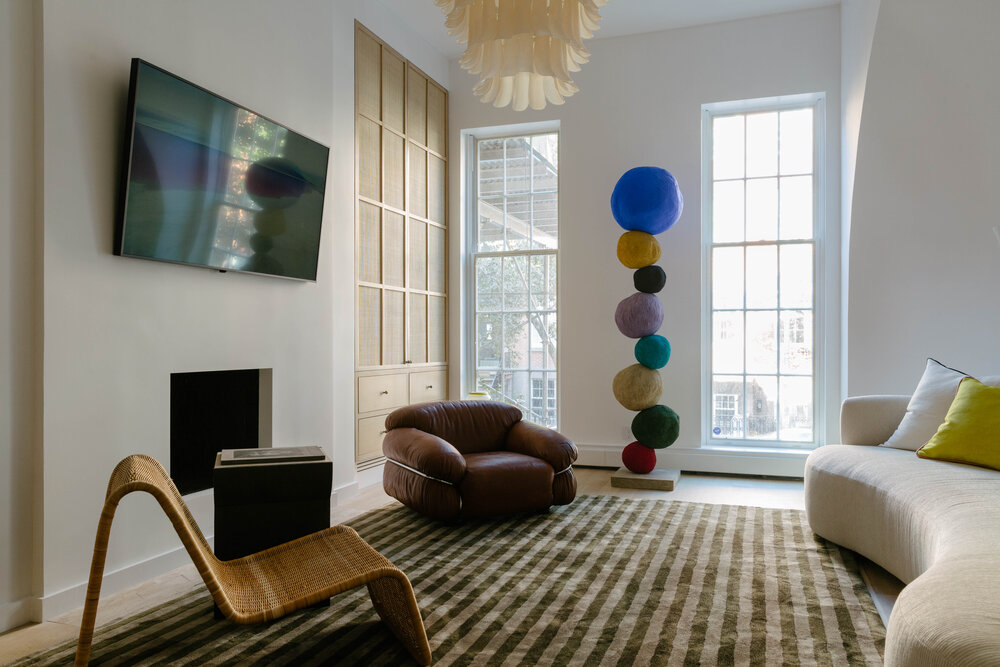 Chelsea Brownstone - Living Area