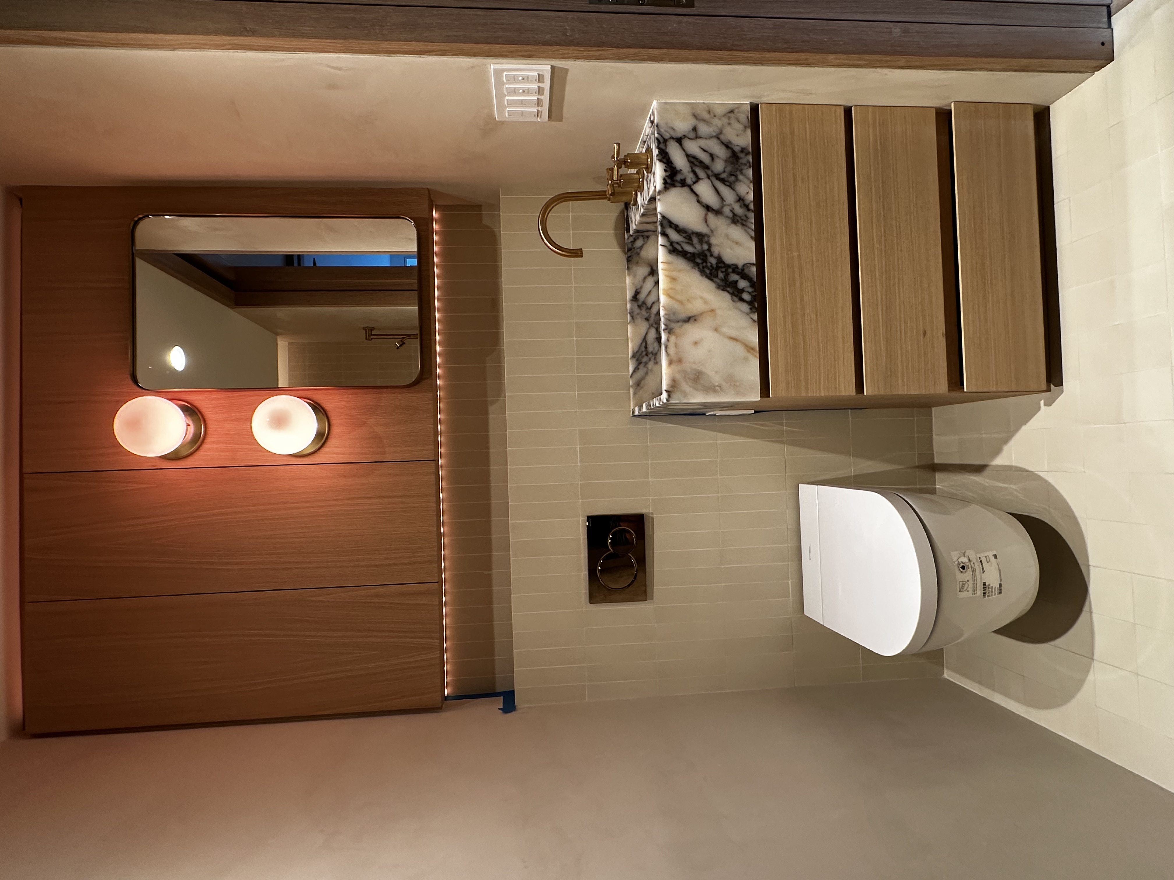 Little Clinton - Tadelakt Plaster Bathroom